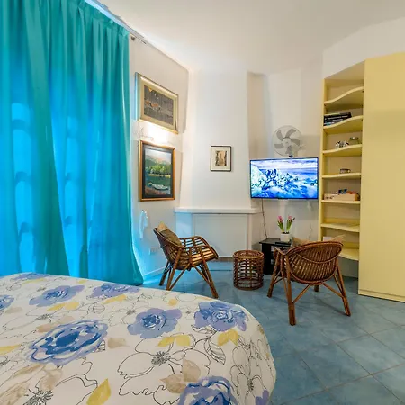 Emma's House * Lierna