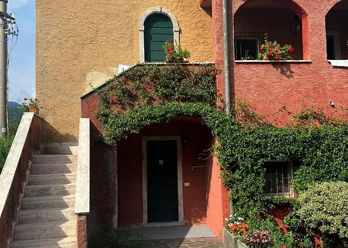 Emma's House